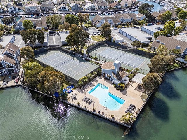 16114 Bonaire Circle, Huntington Beach, CA 92649