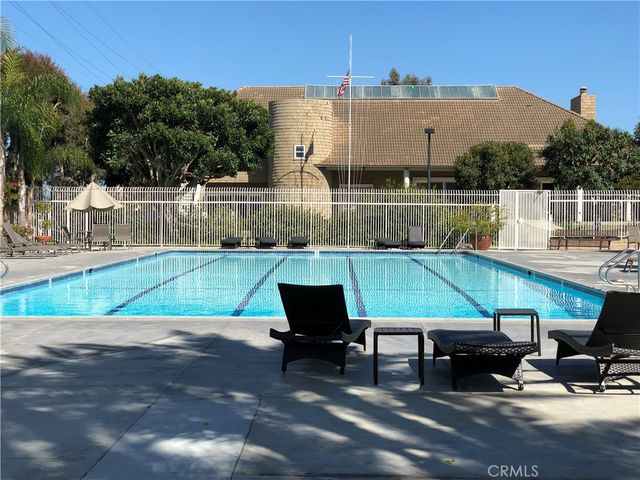 16114 Bonaire Circle, Huntington Beach, CA 92649