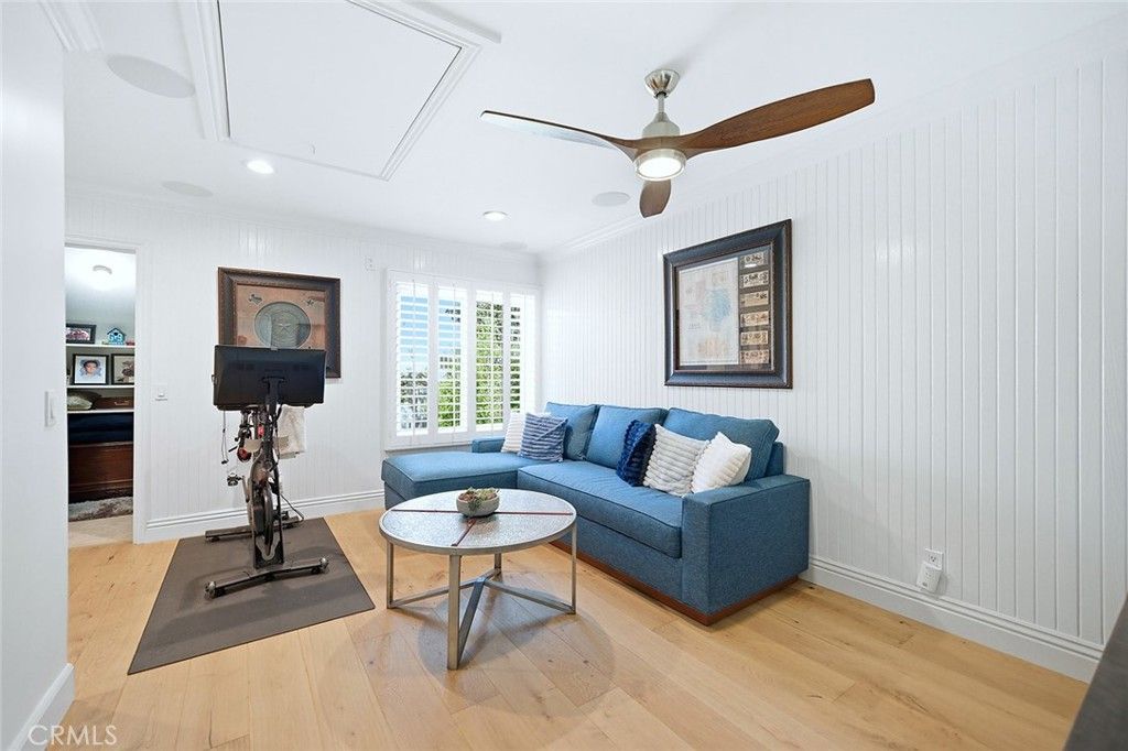 Image 20 of property listing at 16114 Bonaire Circle, Huntington Beach, CA 92649