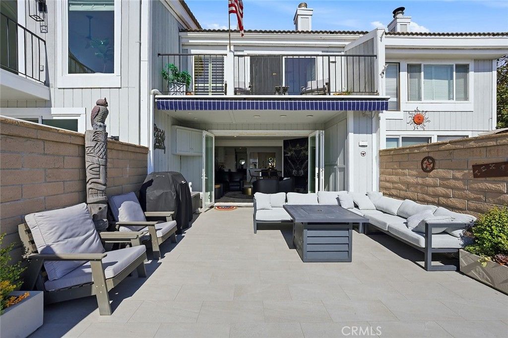 Image 33 of property listing at 16114 Bonaire Circle, Huntington Beach, CA 92649