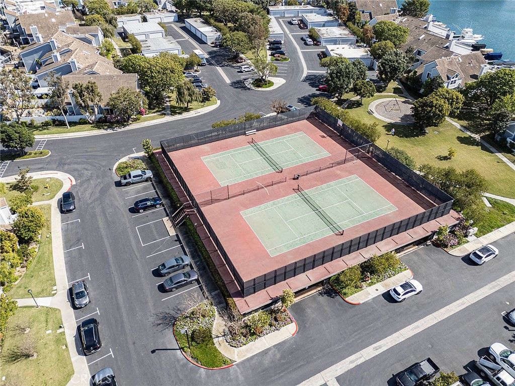 Image 39 of property listing at 16114 Bonaire Circle, Huntington Beach, CA 92649