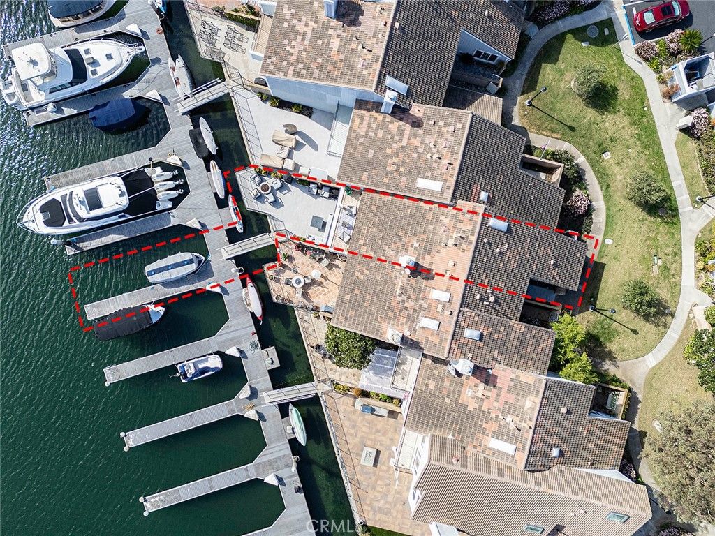 Image 41 of property listing at 16114 Bonaire Circle, Huntington Beach, CA 92649