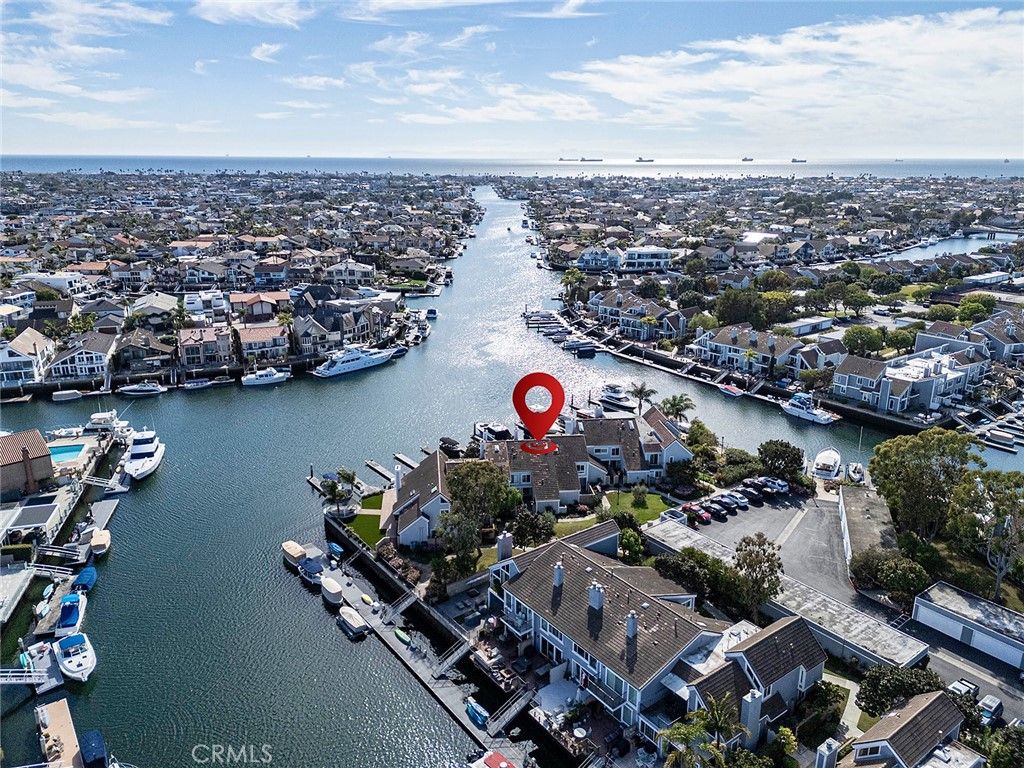 Image 42 of property listing at 16114 Bonaire Circle, Huntington Beach, CA 92649