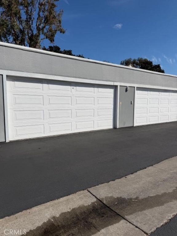 Image 48 of property listing at 16114 Bonaire Circle, Huntington Beach, CA 92649