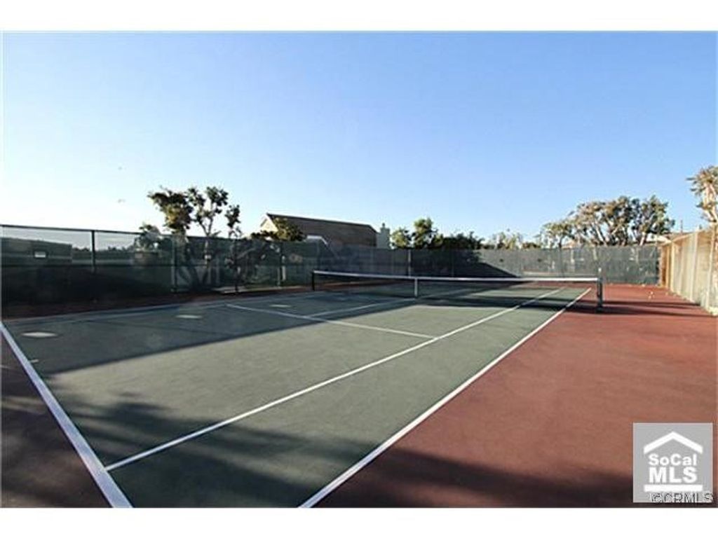 Image 51 of property listing at 16114 Bonaire Circle, Huntington Beach, CA 92649