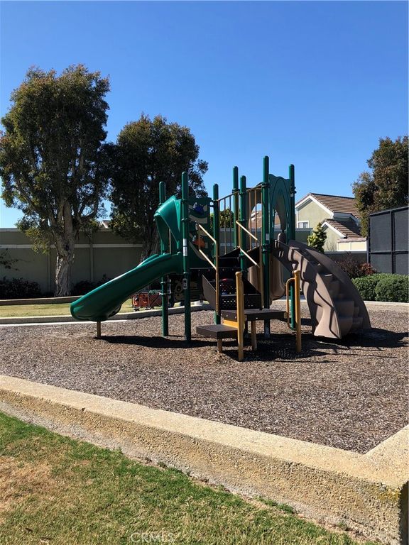 Image 58 of property listing at 16114 Bonaire Circle, Huntington Beach, CA 92649