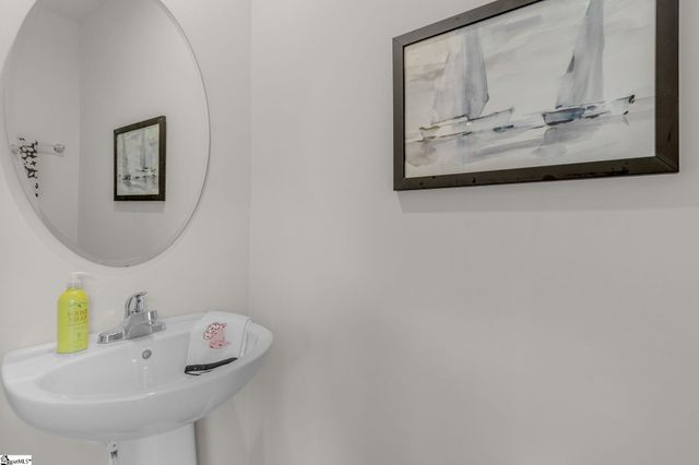 33 High Pine Trail, Greenville, SC 29617