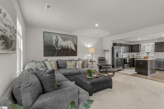 33 High Pine Trail, Greenville, SC 29617