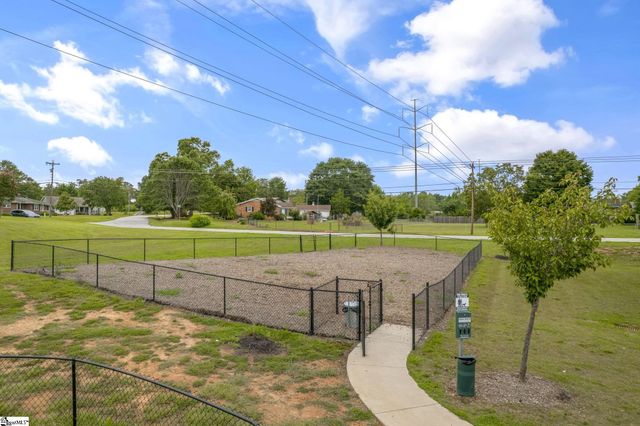 33 High Pine Trail, Greenville, SC 29617