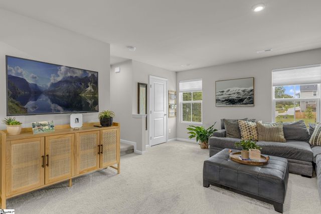 33 High Pine Trail, Greenville, SC 29617