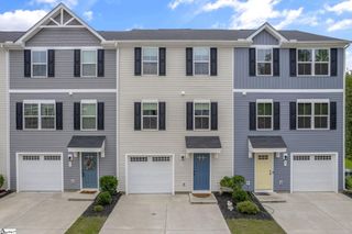 33 High Pine Trail, Greenville, SC 29617