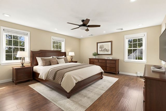 77 Bardin St, Hanover, MA 02339