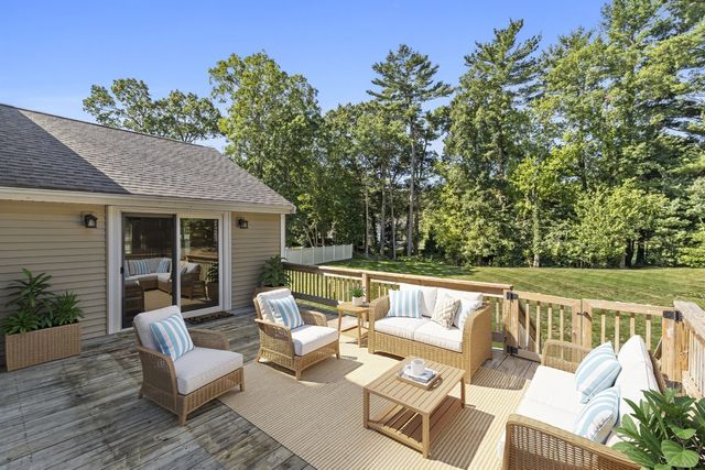 77 Bardin St, Hanover, MA 02339