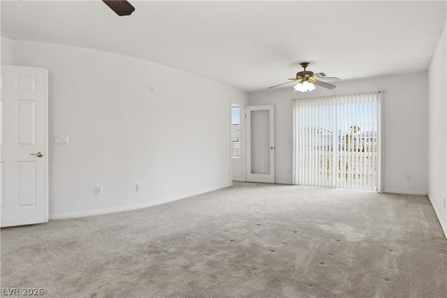 6611 Ironbound Bay Avenue, Las Vegas, NV 89139