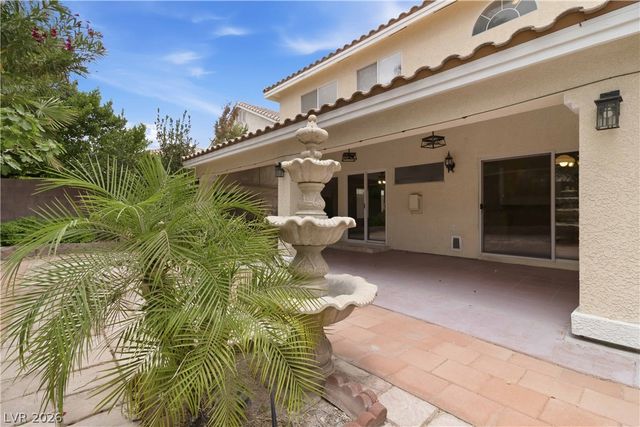 6611 Ironbound Bay Avenue, Las Vegas, NV 89139