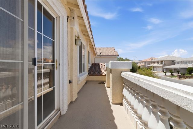 6611 Ironbound Bay Avenue, Las Vegas, NV 89139
