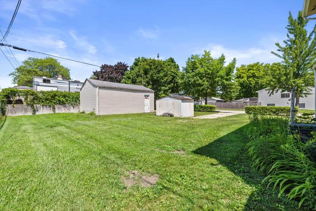 4604 32nd AVENUE, Kenosha, WI 53144