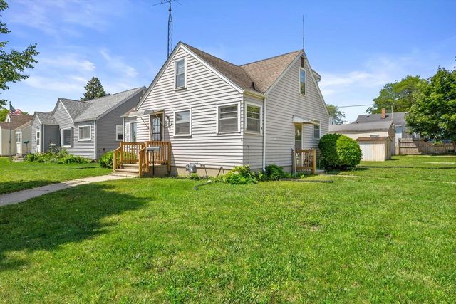 4604 32nd AVENUE, Kenosha, WI 53144