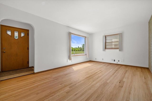 4604 32nd AVENUE, Kenosha, WI 53144