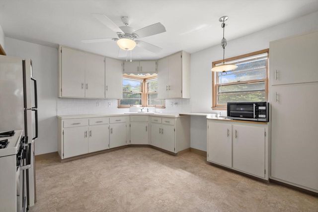 4604 32nd AVENUE, Kenosha, WI 53144
