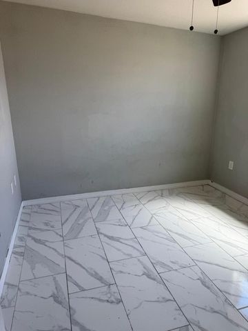 3941 W Palm Lane, Phoenix, AZ 85009