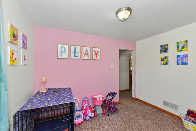 28248 N Lake DRIVE, Waterford, WI 53185