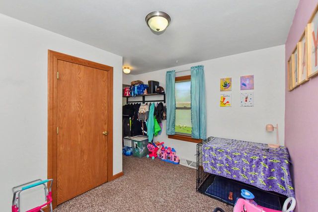 28248 N Lake DRIVE, Waterford, WI 53185