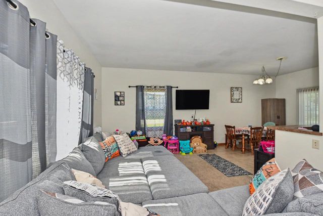 28248 N Lake DRIVE, Waterford, WI 53185