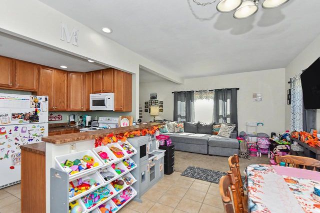 28248 N Lake DRIVE, Waterford, WI 53185