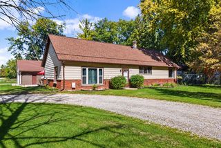28248 N Lake DRIVE, Waterford, WI 53185