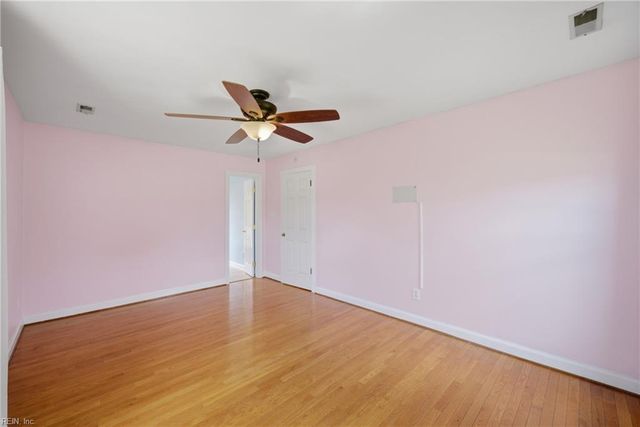 711 Waterstock CT, Chesapeake, VA 23322