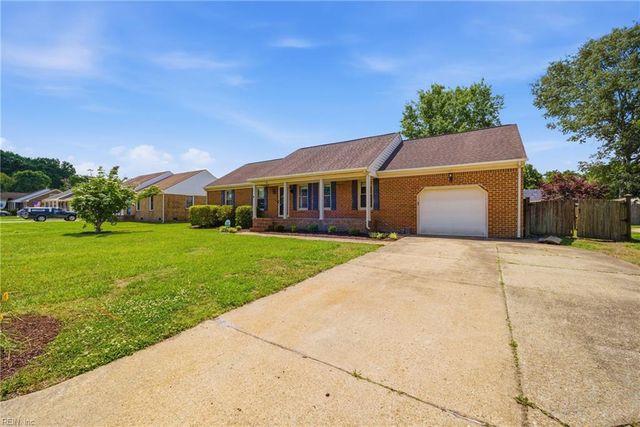 711 Waterstock CT, Chesapeake, VA 23322