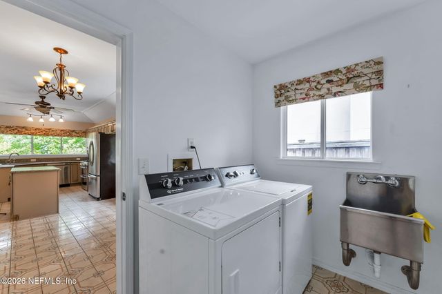 1826 TIERRA VERDE Drive, Atlantic Beach, FL 32233