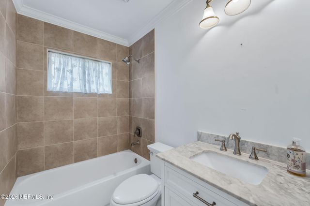 1826 TIERRA VERDE Drive, Atlantic Beach, FL 32233