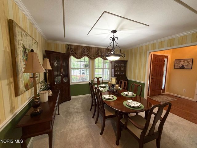 1008 Hialea Court, Holland, OH 43528