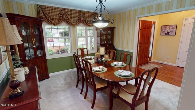 1008 Hialea Court, Holland, OH 43528