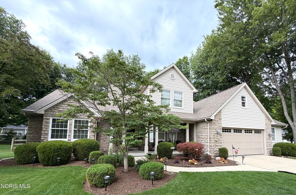 1008 Hialea Court, Holland, OH 43528