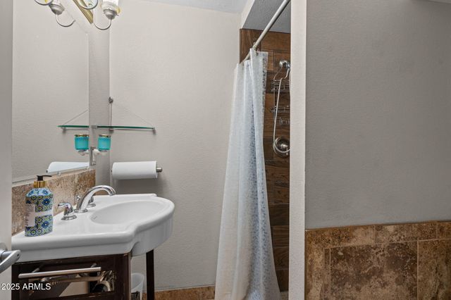 46817 N US HIGHWAY 60 --, Wickenburg, AZ 85390