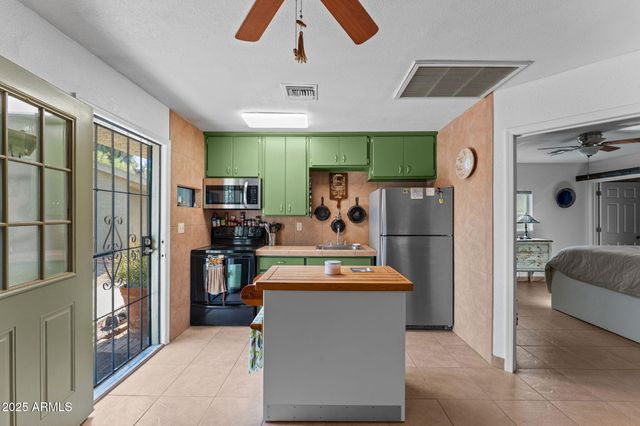 46817 N US HIGHWAY 60 --, Wickenburg, AZ 85390