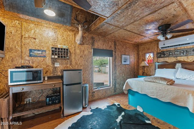 46817 N US HIGHWAY 60 --, Wickenburg, AZ 85390