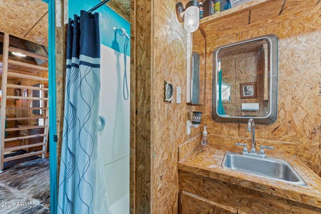 46817 N US HIGHWAY 60 --, Wickenburg, AZ 85390