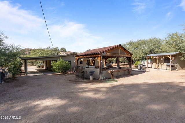 46817 N US HIGHWAY 60 --, Wickenburg, AZ 85390