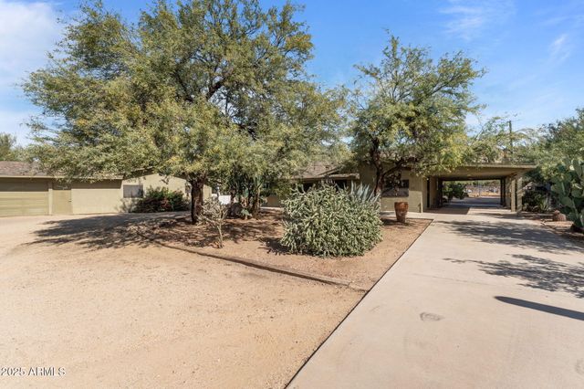46817 N US HIGHWAY 60 --, Wickenburg, AZ 85390