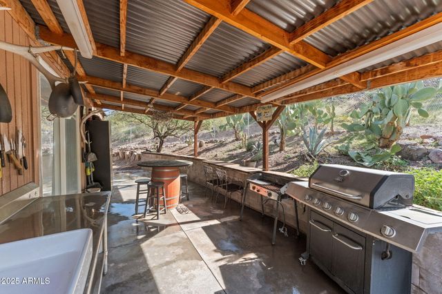 46817 N US HIGHWAY 60 --, Wickenburg, AZ 85390