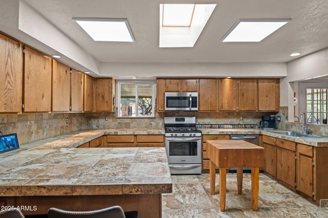 46817 N US HIGHWAY 60 --, Wickenburg, AZ 85390