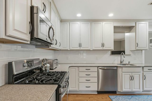 3 Tremont Court, South Huntington, NY 11746