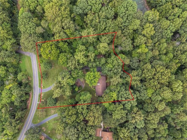1358 Tellowee Road, Eden, NC 27288