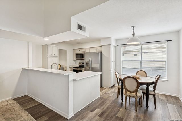 6106 Vance Jackson Rd Apt 1, San Antonio, TX 78230