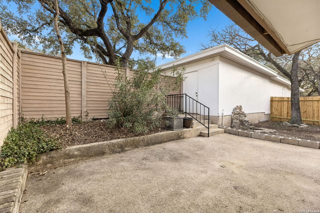 6106 Vance Jackson Rd Apt 1, San Antonio, TX 78230