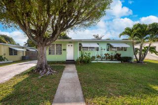 5606 Hobart Avenue, West Palm Beach, FL 33405
